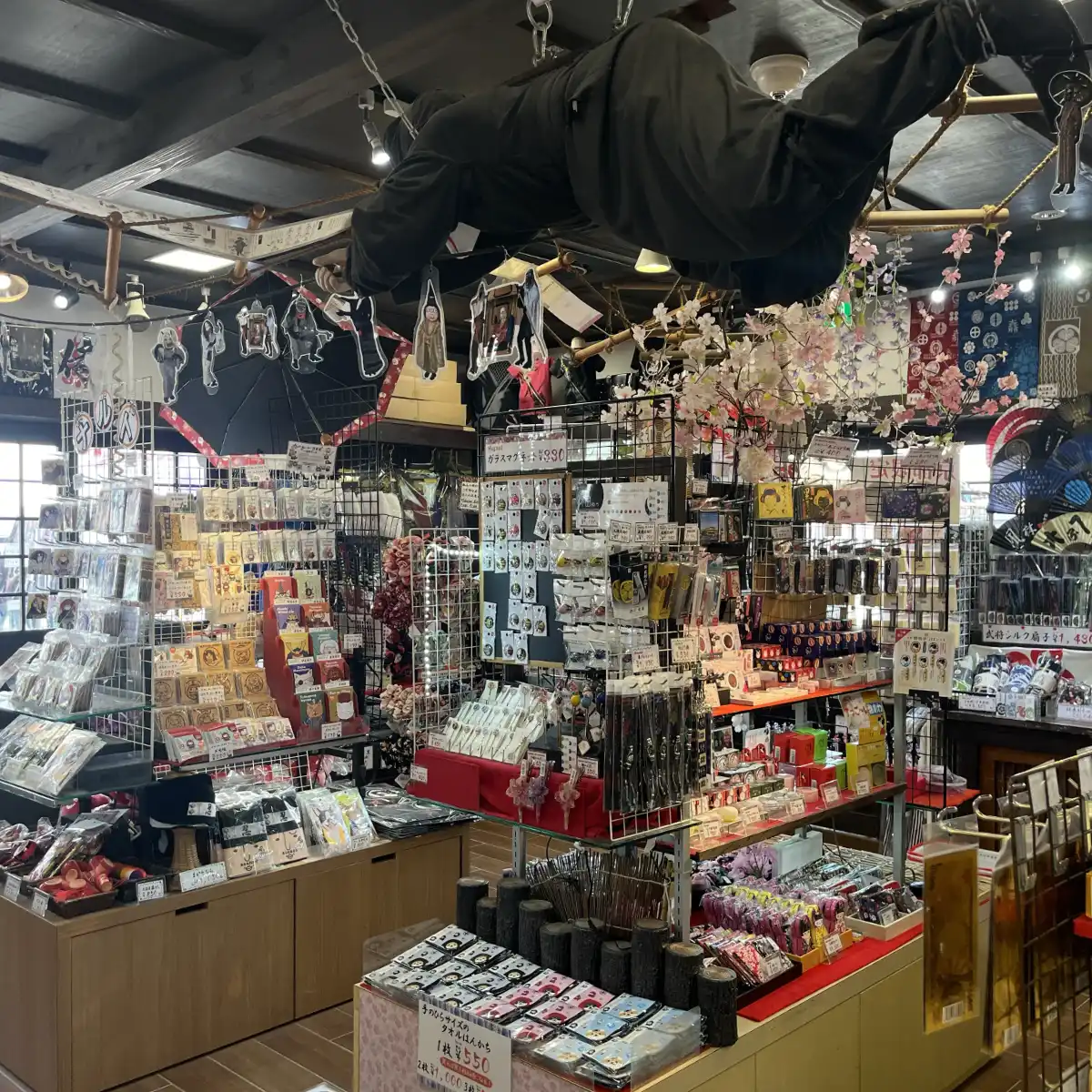 映画村店　店内